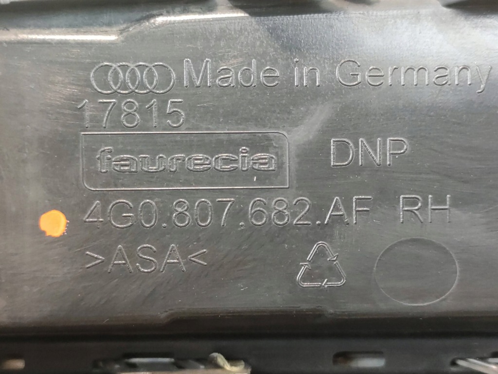 Audi a6 c7 lift s-line решётка бампера правый перед 4g0807682af Недорого