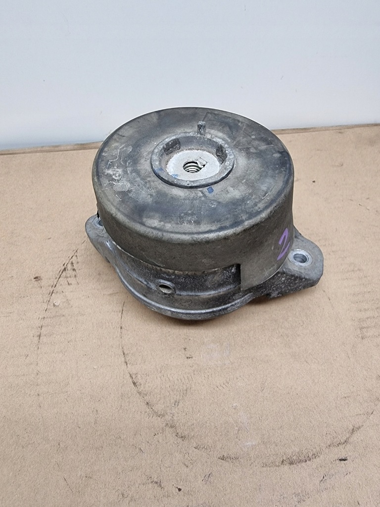 фото №1, Mercedes-benz оригінальний номер a2052407900 кронштейн подушка двигуна