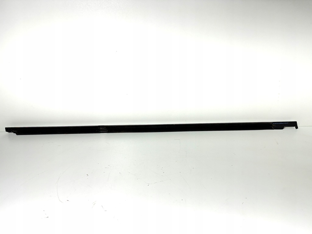 фото №7, Mercedes c-klasa w206 a206 хром молдинг двері ущільнювач