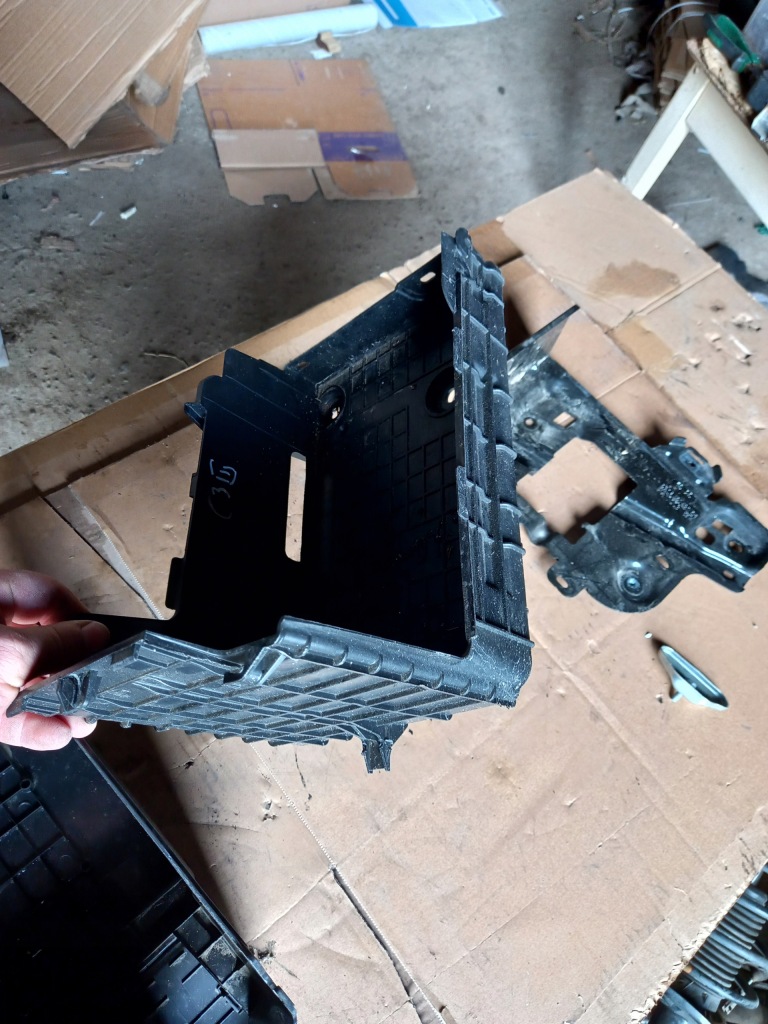 C3 3 1.5bluehdi основа корпус акумулятор комплект Зі Шроту