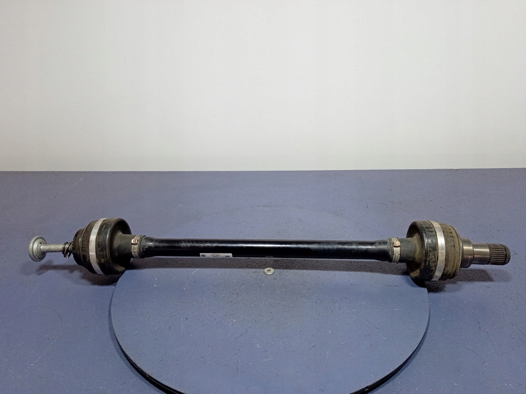 Купить Bmw x5 g05 m50i приводной вал левая задний  8689579