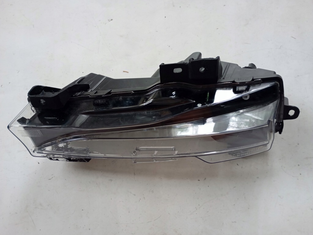 Противотуманная фара правый led drl tesla 3 y рестайлинг  20- в Украине