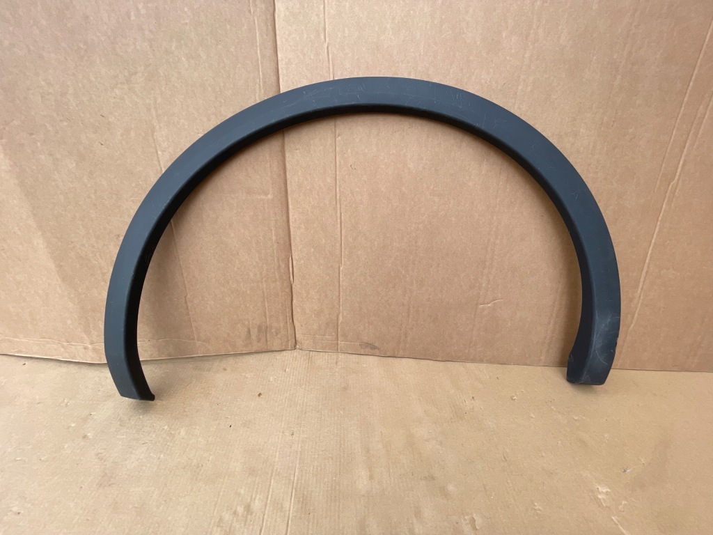 фото №1, Audi q5 ii 80a права молдинг крила задня задня