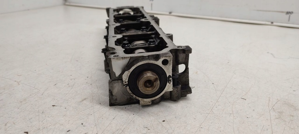 фото №16, Головка двигуна вали citroen c5 iii 1,6 ehdi