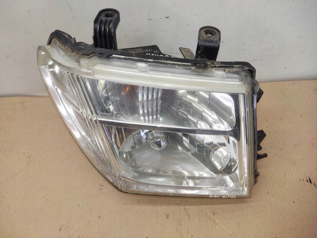 фото №2, Лампа права перед nissan navara d40 pathfinder r51