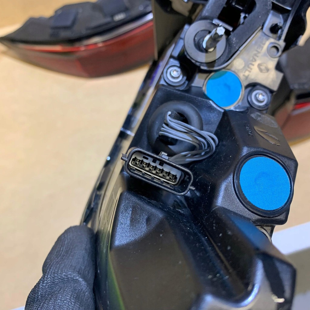 фото №9, Renault megane v e-tech лампа задня ліва 265553806r