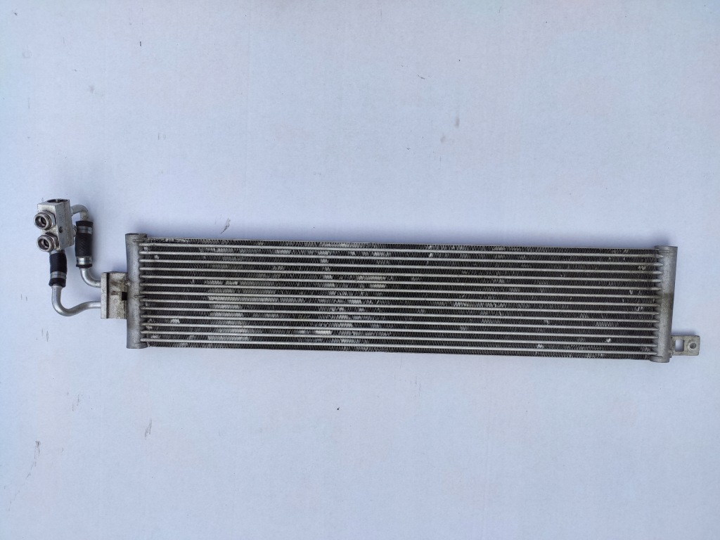фото №1, Opel corsa e adam 14-18 радіатор оливи 8c8580500
