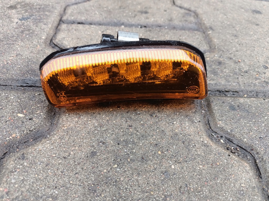 фото №1, Лампа подкрылок габаритный фонарь scania r s 2334727 поворотник