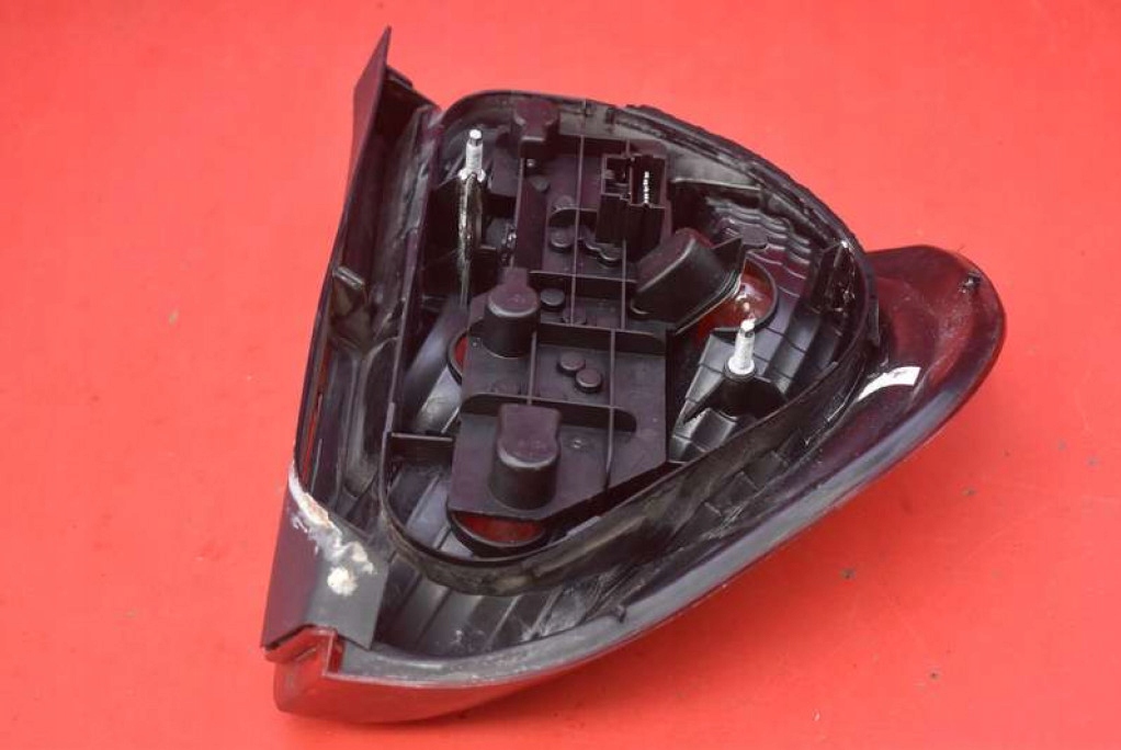 фото №5, Лампа права задня задня 015511932r renault thalia lift 02-06