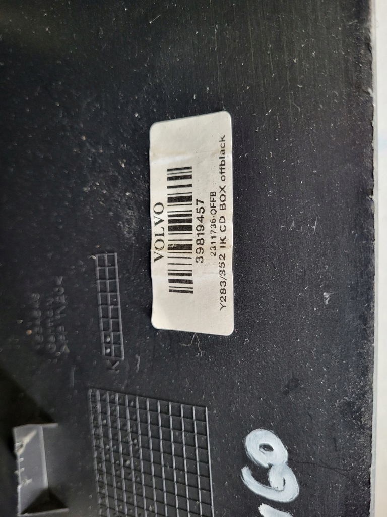 Підлокітник volvo v60 39819457 Доставка