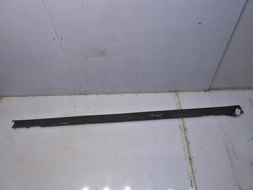 фото №10, Направляющая кронштейн порог левая mazda 5 i lift