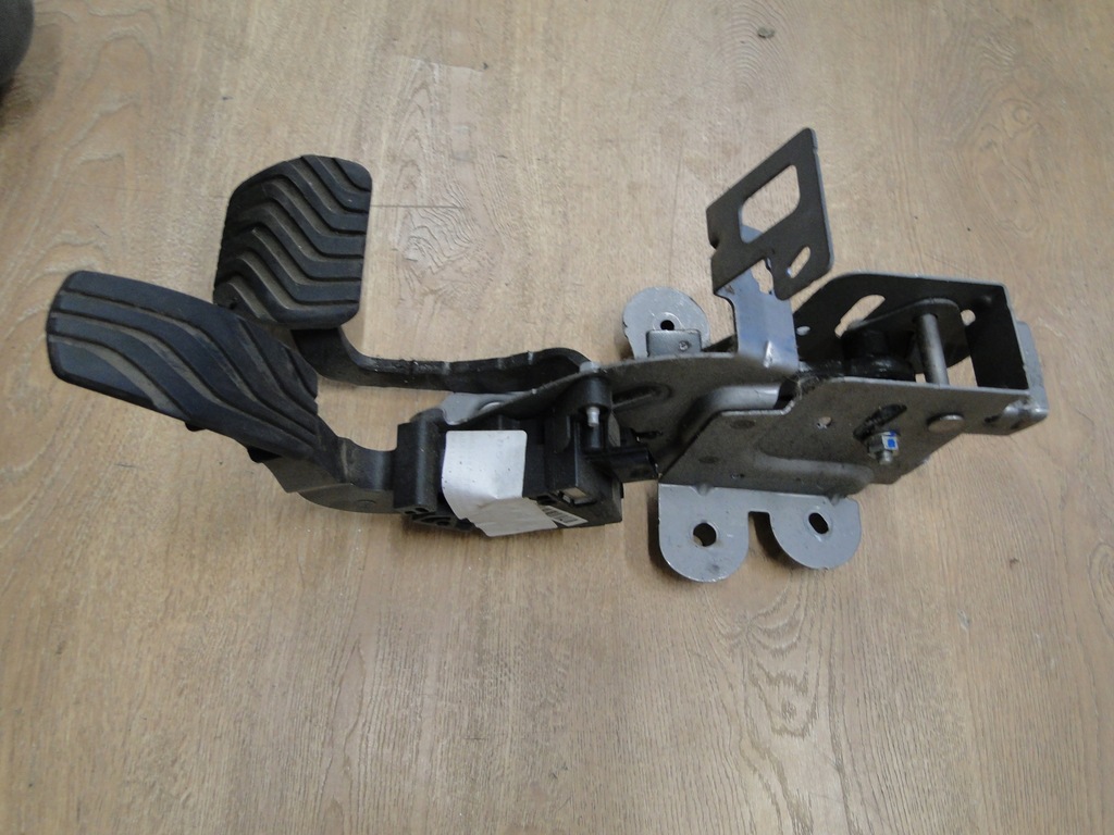 фото №8, Renault оригинальный номер 465013467r