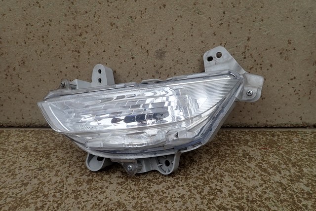 фото №1, Противотуманная фара правый передний mazda 3 iii 2013-2017r