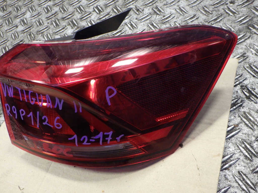 фото №2, Лампа правая задняя задняя vw t-roc