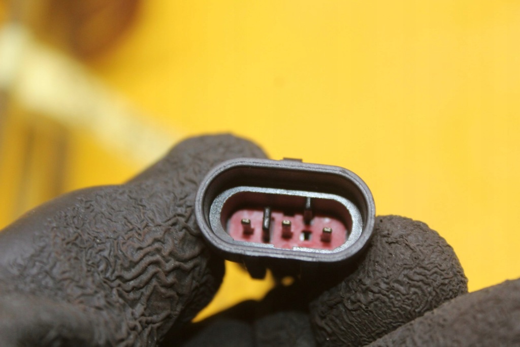 Маслоприёмник датчика нагреватель adblue iveco stralis 41272285 Оригинал