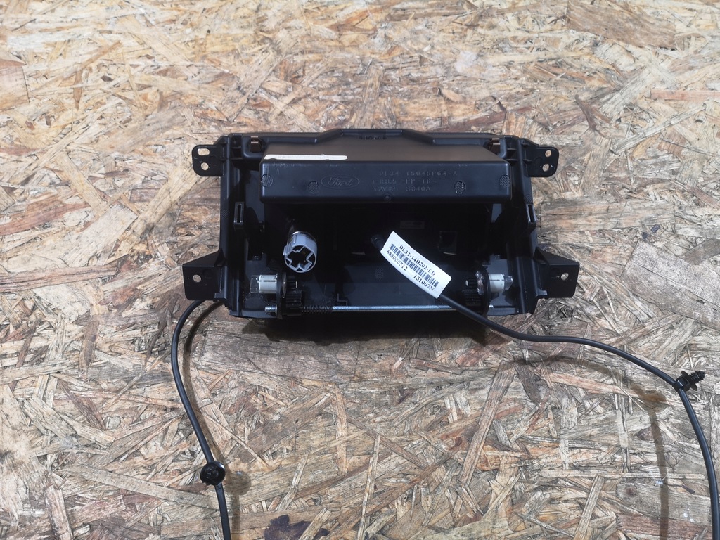 фото №6, Бардачок средний туннель синхронизация aux usb ford f150 2009-2014