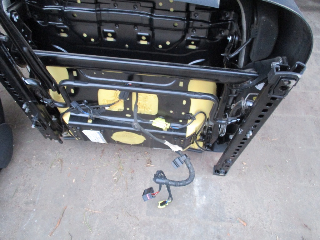 фото №8, Skoda octavia ii сиденье левый lub правый водителя пассажира чёрный ремни