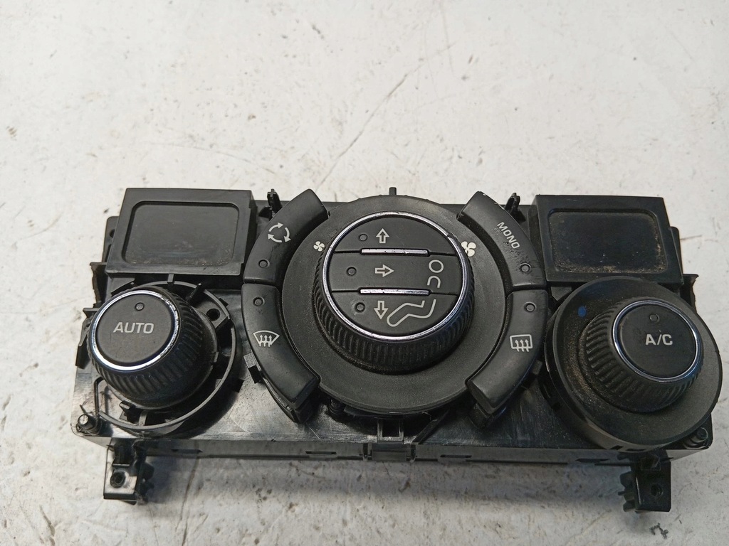 фото №1, Панель обдув кондиціонера peugeot 308 96850724xt