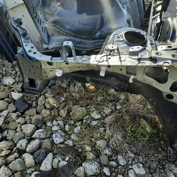 фото №3, Чверть ліва перед toyota avensis t29