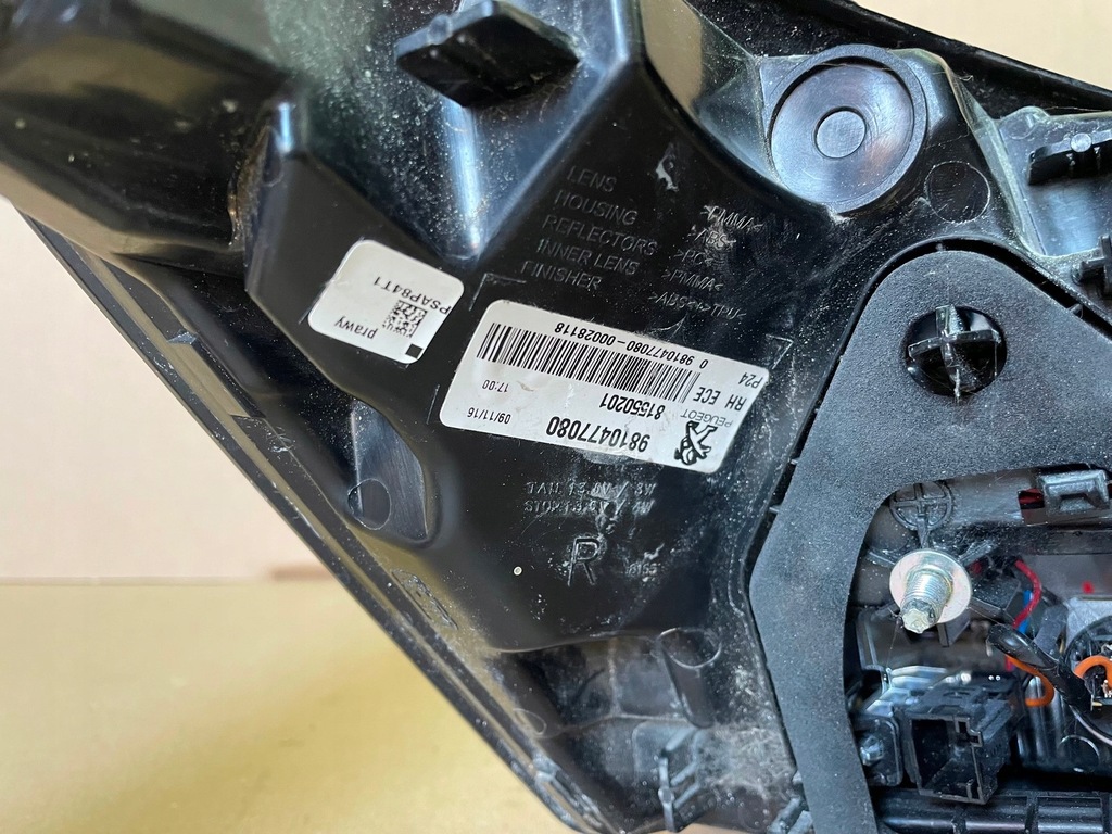 фото №6, Peugeot 3008 ii лампа правая задняя задняя 9810477080