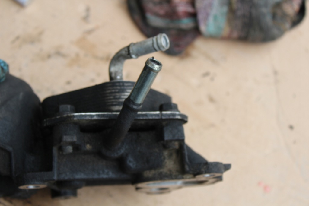 фото №8, Основание корпус фильтра масла радиатор масла auris i lift 1.4 d4d 1nd