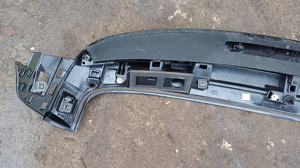 фото №5, Citroen c4 cactus спойлер спойлер накладка крышки багажника 9804050777