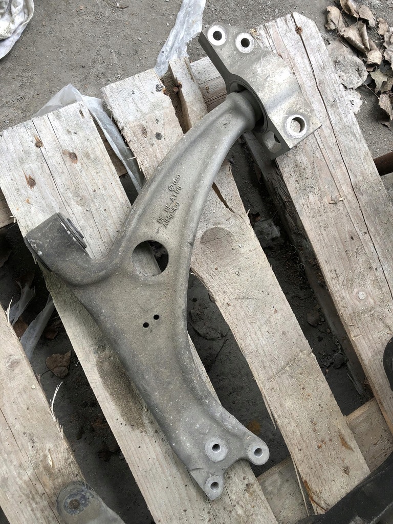 фото №1, Audi tt 2.0 8j рычаг