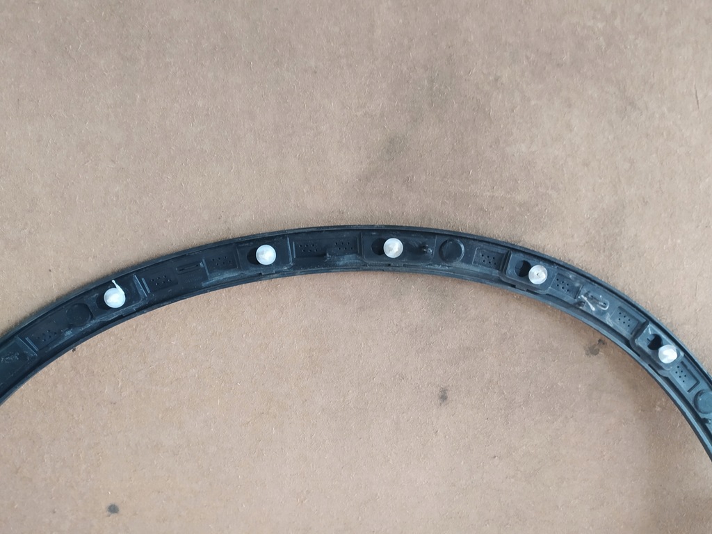 фото №8, Молдинг крыла правый перед volvo xc40 ii