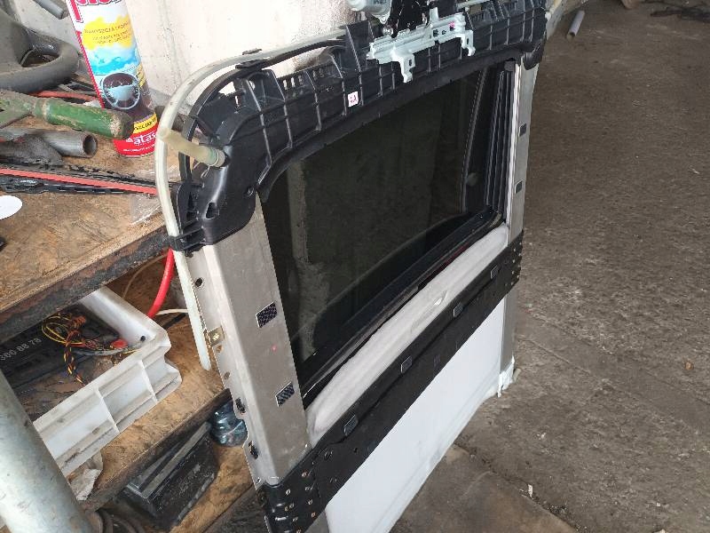 фото №3, Люк lexus is ii