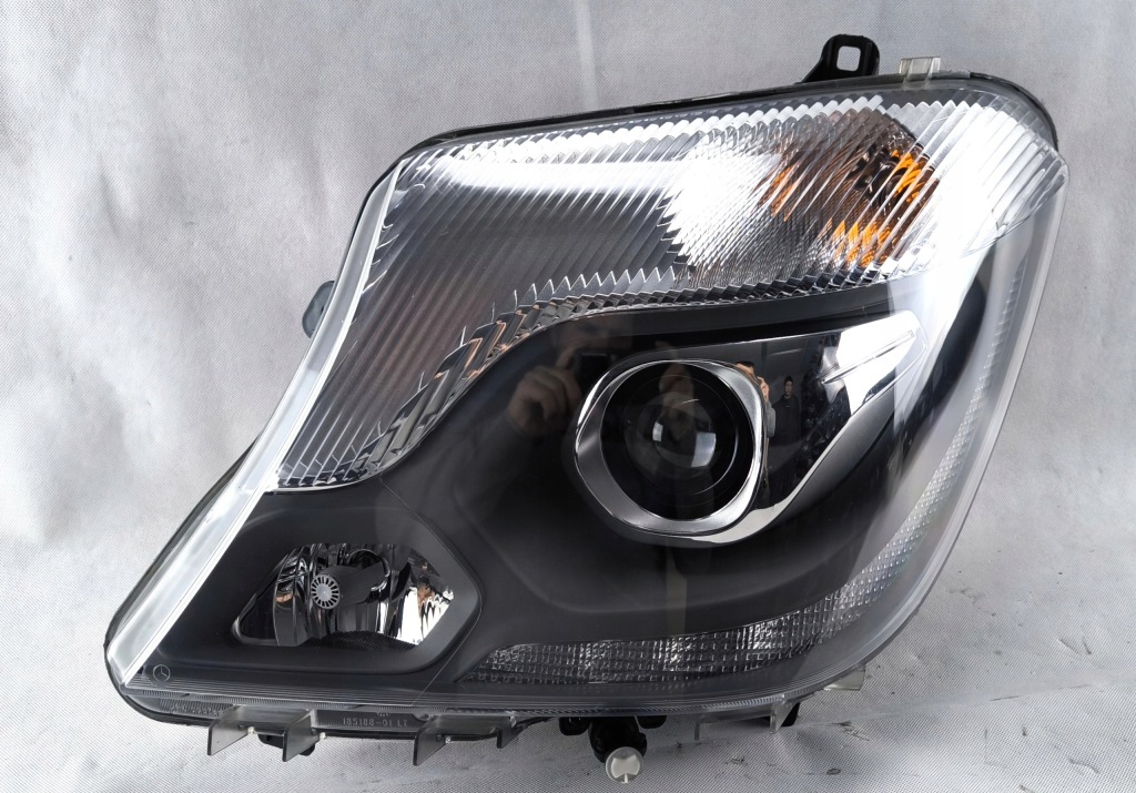 фото №1, Mercedes sprinter 906 lift ксенон левый фара лампа a9068206200 kompletny