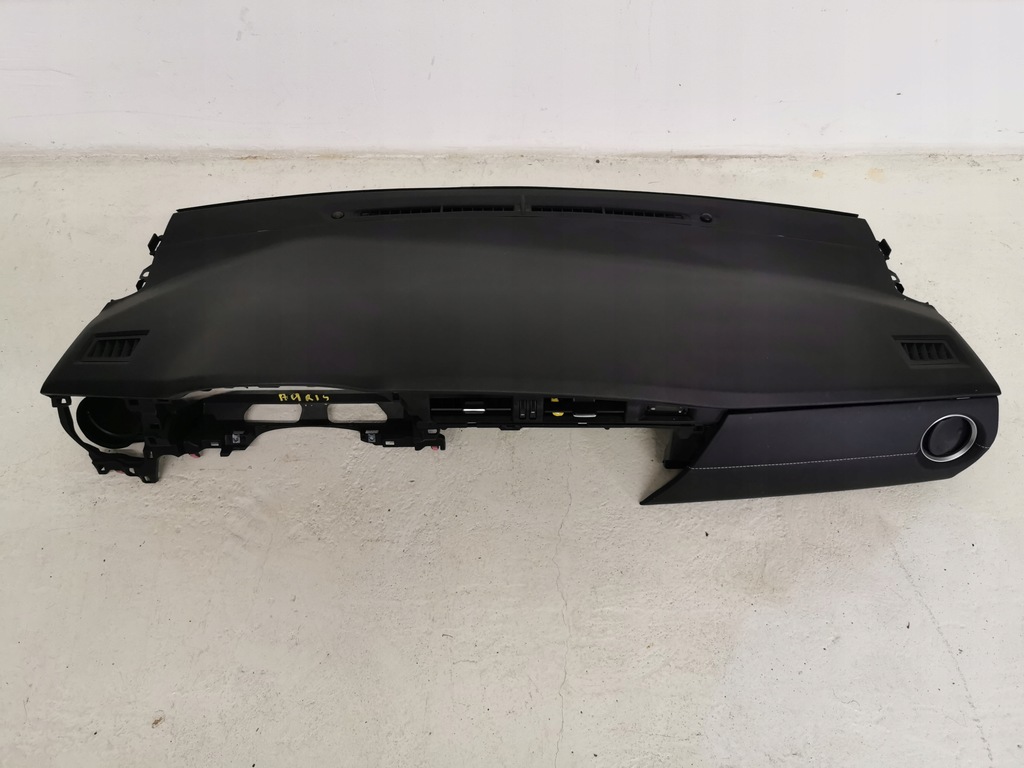 фото №1, Приборная панель консоль toyota auris 2 ii