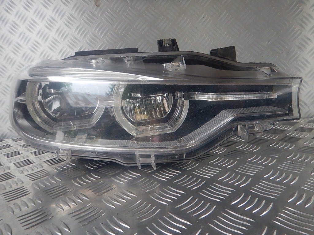 Купить Bmw 3 f30 f31 рестайлинг  правая лампа перед full led 7471306 оригинал