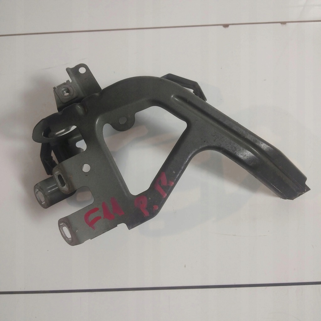 фото №1, Кронштейн крила bmw f11 правий перед