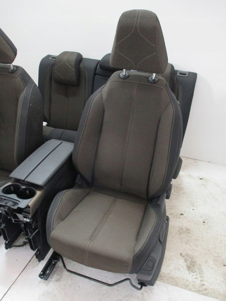 фото №6, Сидіння оббивка citroen ds7