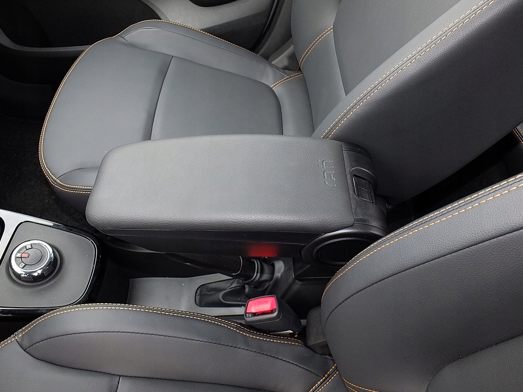фото №1, Підлокітник armster 3 suzuki sx4 s-cross 2015-20