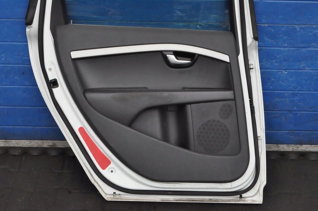 фото №11, Volvo v70 iii дверь левый задняя задние 614-46 kombi