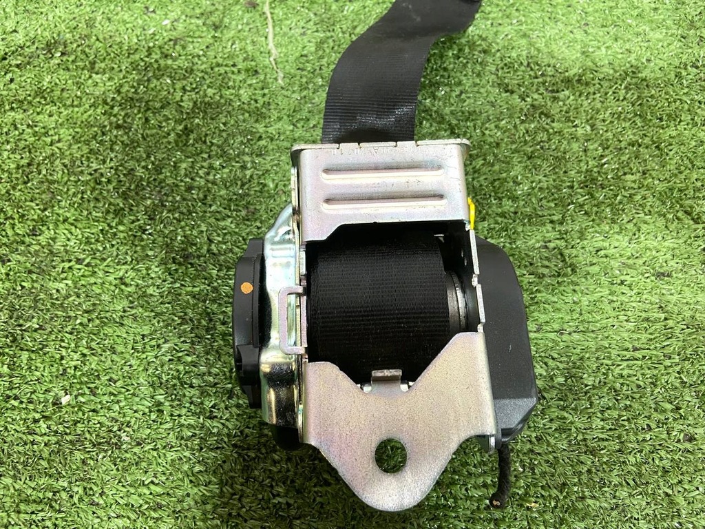 фото №11, Pas задний левый правый velar amj8a-2611b68-ab8pvj