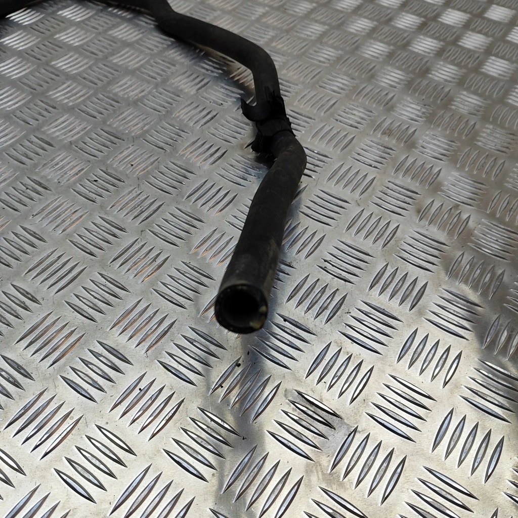 фото №6, Bmw 3 f30 f35 f31 2014 шланг / пабтрубок  радиатора