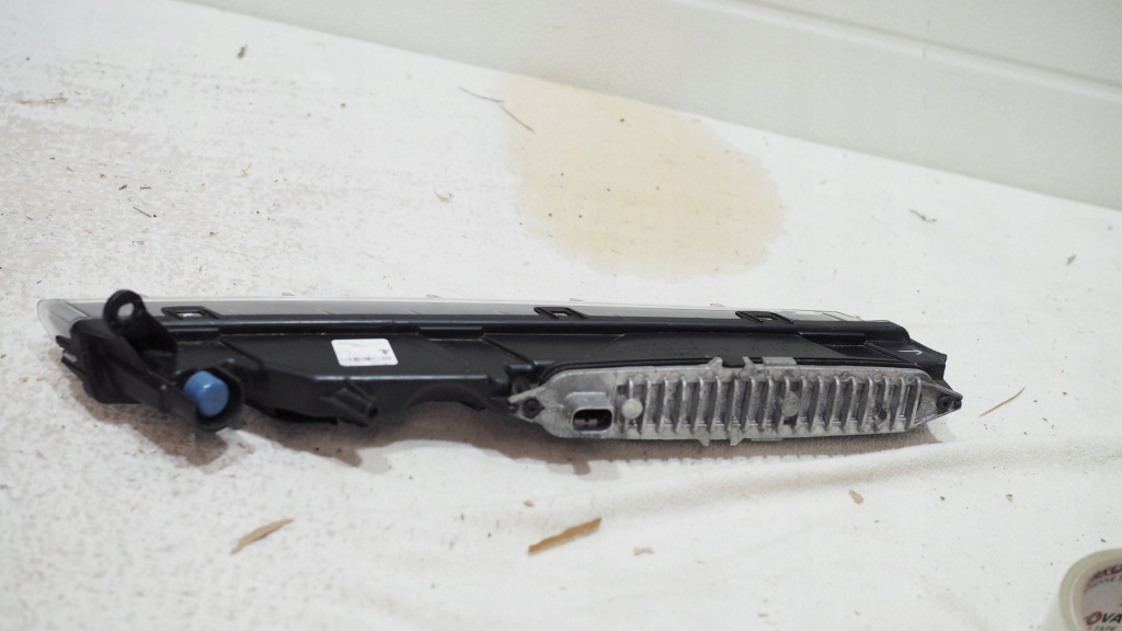 Porsche cayenne 9y0 2020 перед сторона левая фара led к движение dziennej с Разборки