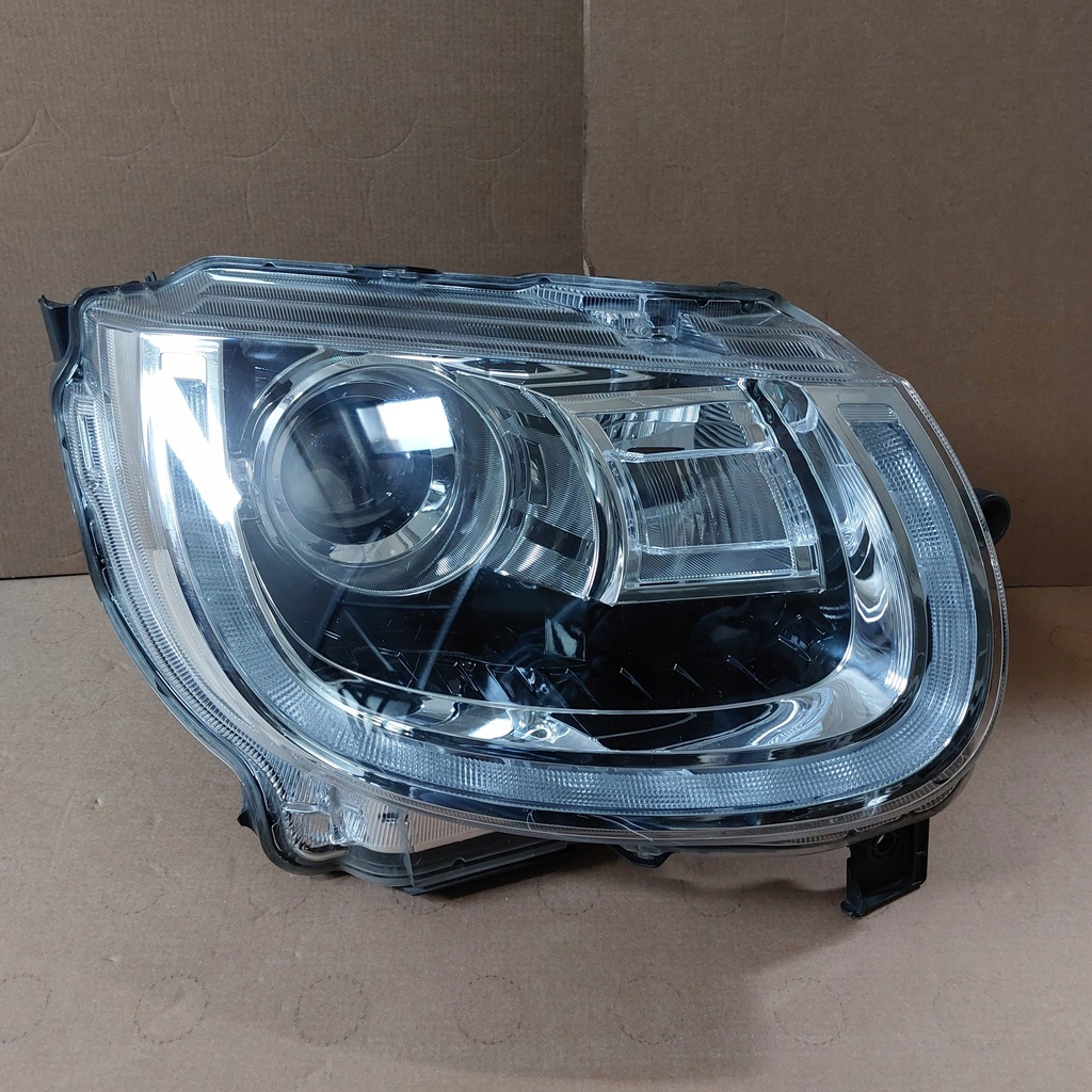 фото №1, Лампа suzuki ignis iii full led правая перед 100-5939d оригинал