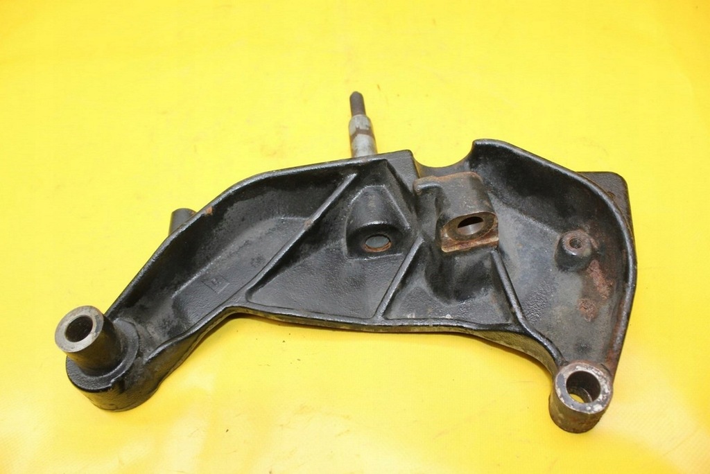 фото №6, Кронштейн двигуна vivaro 2.5 dci pk6077 8200048240e