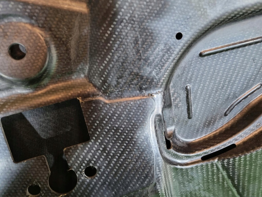 фото №15, Капот кришка двигуна aston martin vanquish карбон