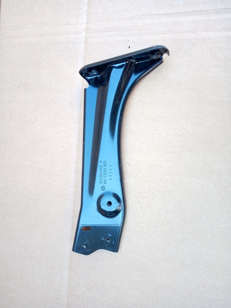 фото №1, Skoda octavia iii праве кронштейн кронштейн крила