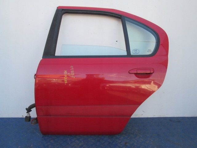 фото №1, Primera p11 хетчбек двері задня ліва червоні