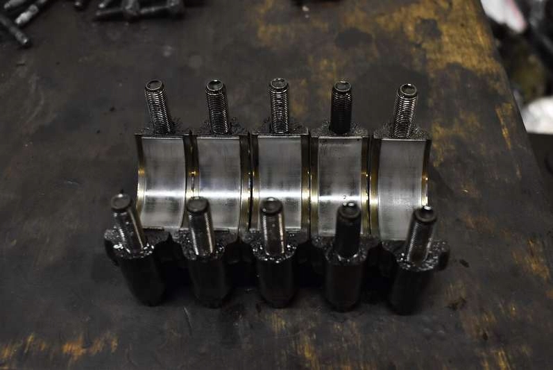 фото №13, Блок dół двигателя wał 30777889 volvo xc90 1 i 2.4 d5 185 km 02-06