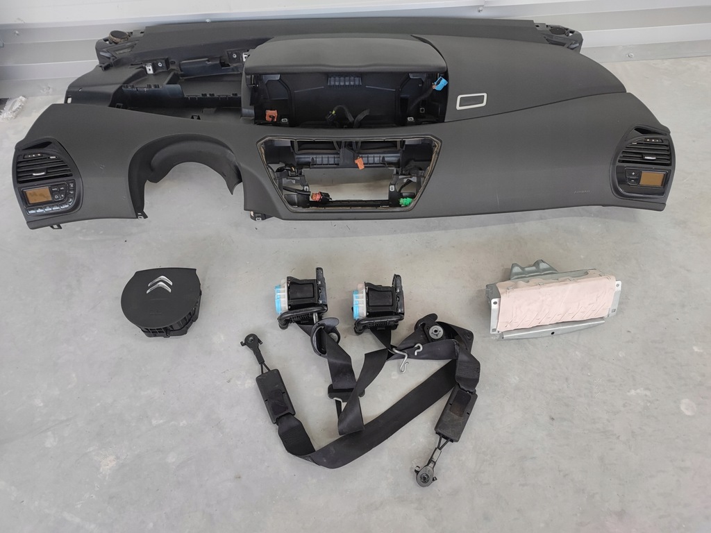 фото №1, Приборная панель консоль подушка безопасности citroen c4 picasso i набор