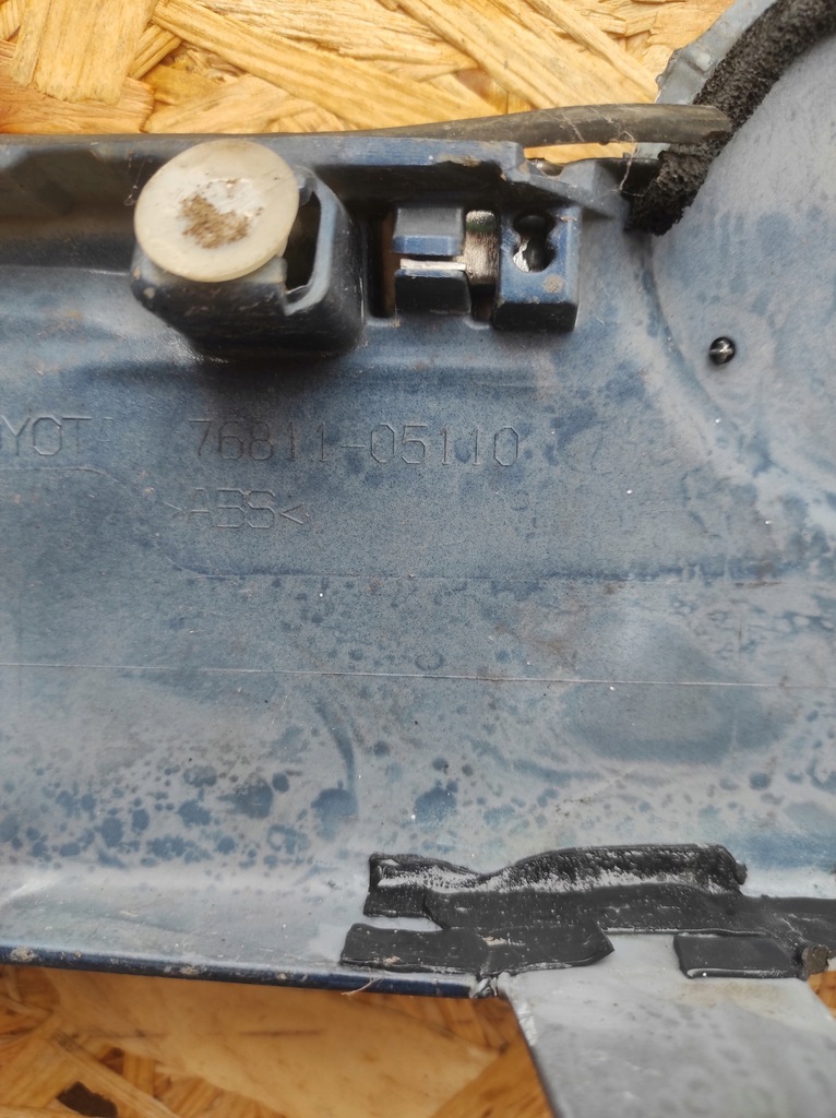 фото №8, Накладка кришки toyota avensis t29 sedan