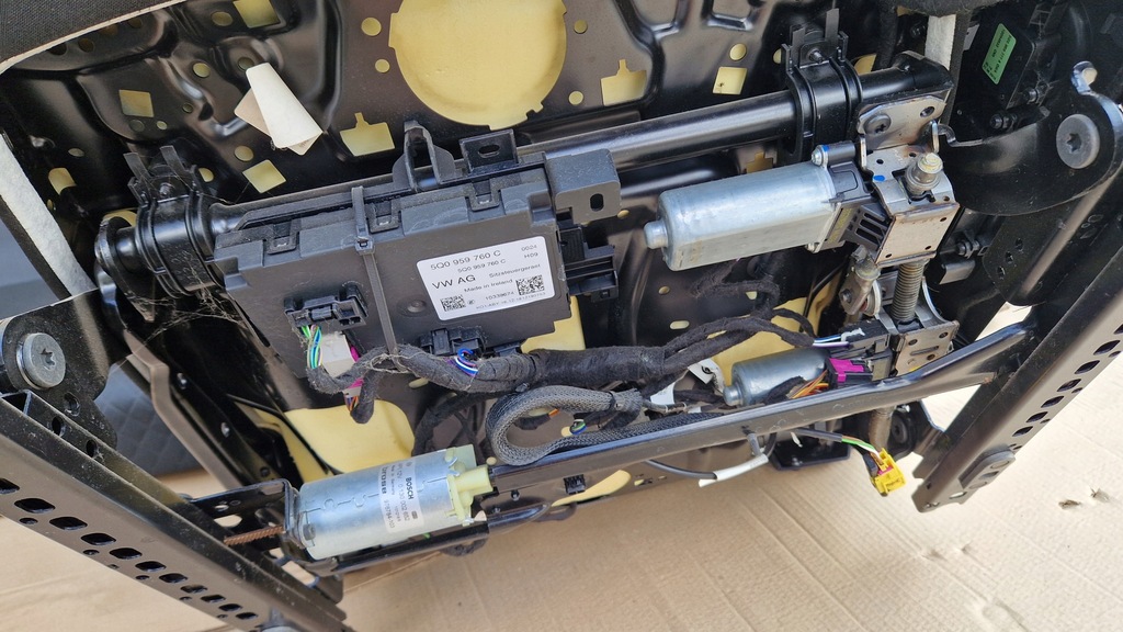 фото №11, Сиденья заднее сиденье skoda superb iii sedan электрика full śliczne