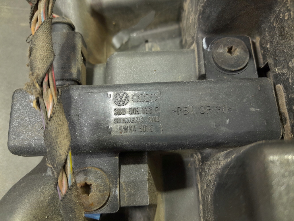 фото №12, Audi a8 d3 lift бампер задняя задний ly7w