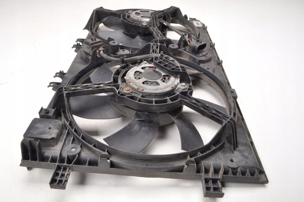 Купити Opel insignia a 2.0 cdti 131km вентилятор радіатора p8651005